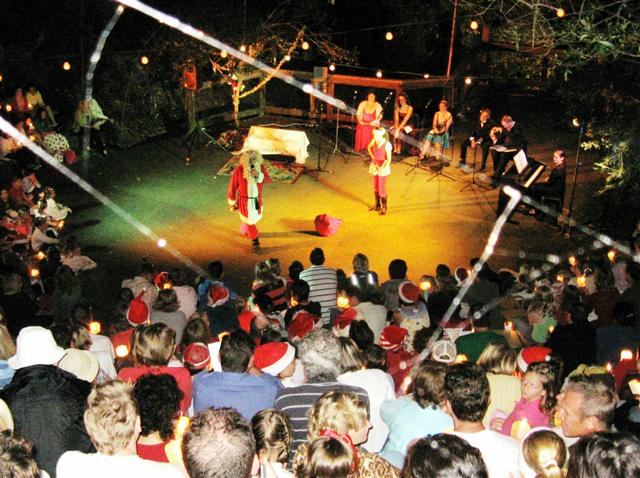 Christmas Eve 2007 - Haven Amphitheatre - John Vaughan photo (Small)